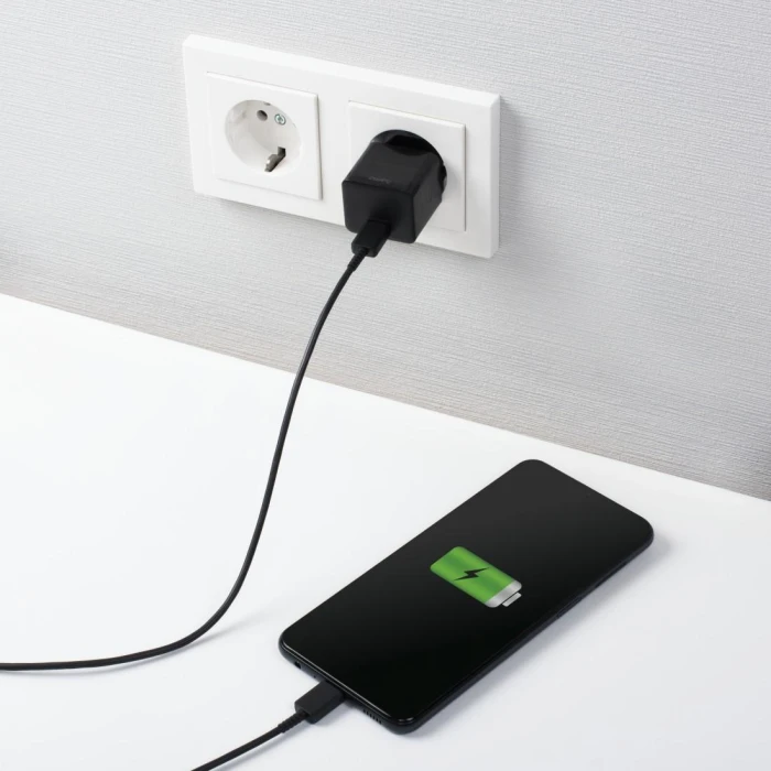 HAMA Mini-Charger Qualcomm 3.0