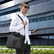 HAMA Чанта Genua 15.6" - Black
