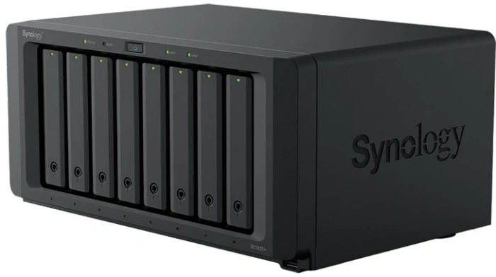 Мрежов сторидж Synology DS1825+, за 8 диска, AMD Ryzen V1500B - 4 Cores