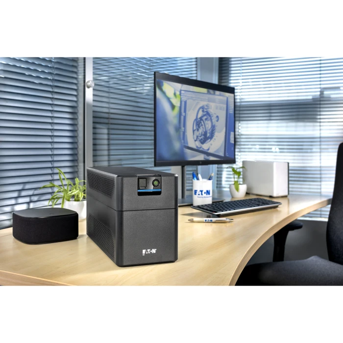 Eaton 5E 2200 USB IEC G2