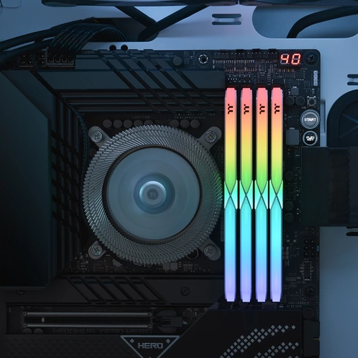 Thermaltake TOUGHRAM XG RGB D5 Snow 32GB (2x16GB) DDR5 7200MHz CL36