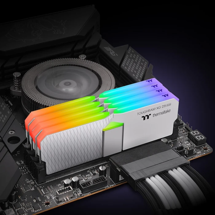 Thermaltake TOUGHRAM XG RGB D5 Snow 32GB (2x16GB) DDR5 8000MHz CL38