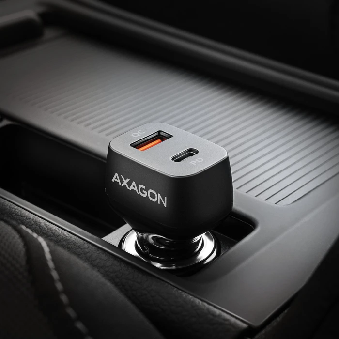 AXAGON PWC-PQ38 car charger 38W