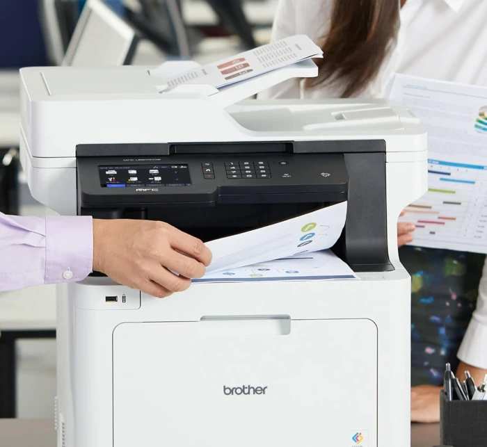 Brother MFC-L8900CDW Цветен