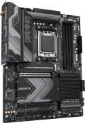 GIGABYTE X670 GAMING X AX V2