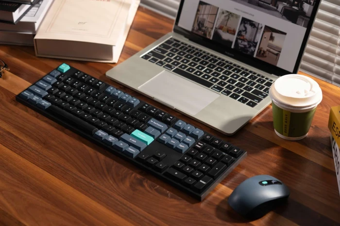 Keychron B36 Deep Black и BM25