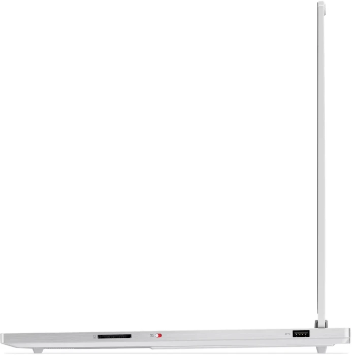 LENOVO Legion 7 16IAX10 RTX 5070 8GB