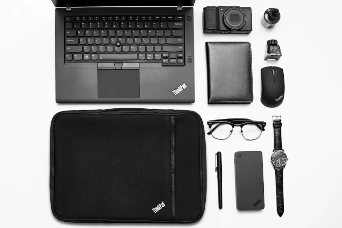 LENOVO ThinkPad Sleeve - 15"