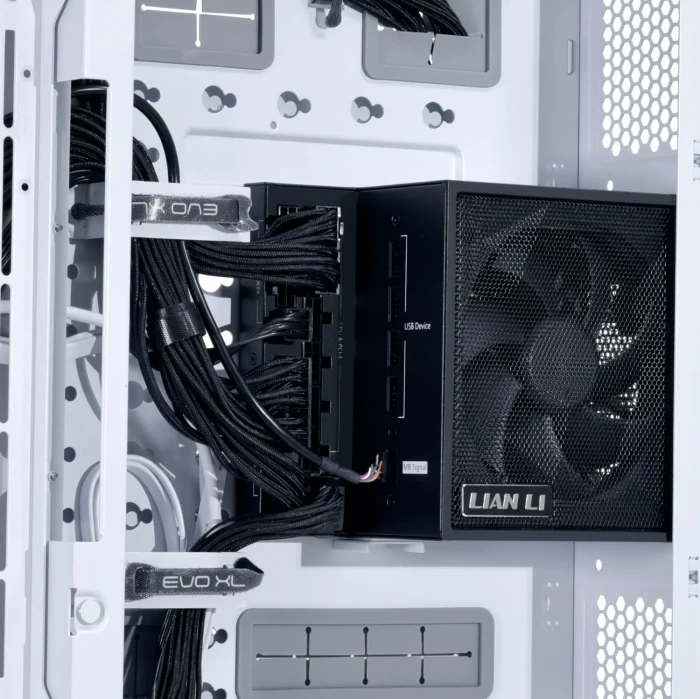Lian Li EDGE EG1300 Platinum 1300W