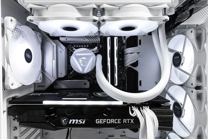 MSI MPG GUNGNIR 110R WHITE