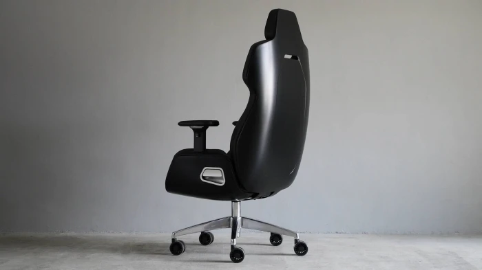 Thermaltake ARGENT E700 Real Leather