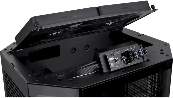 Thermaltake The Tower 300 Black
