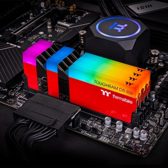 Thermaltake TOUGHRAM RGB D5 RED 32GB (2x16GB) DDR5 5600MHz CL36