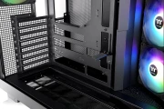 Thermaltake View 380 XL TG ARGB - Black