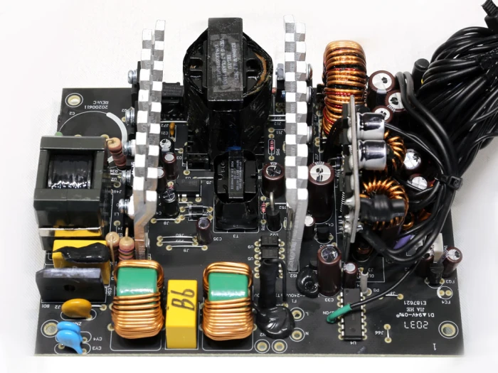 ADATA XPG PYLON 750B Bronze 750W