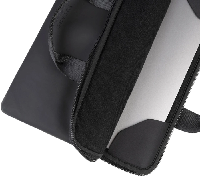TUCANO GOMMO Super Slim - 15.6" Black