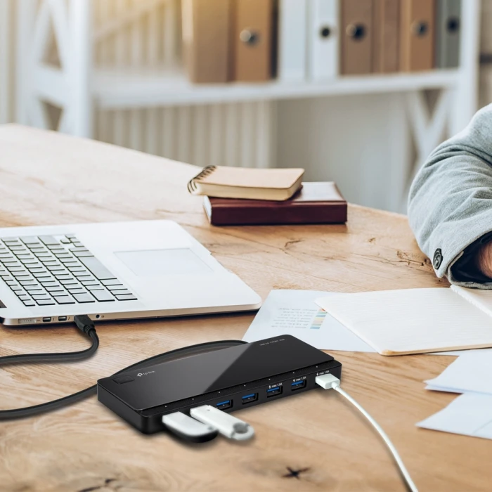 TP-Link UH700 USB 3.0 хъб - 7-портов